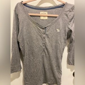 Ladies top, nice & cheap